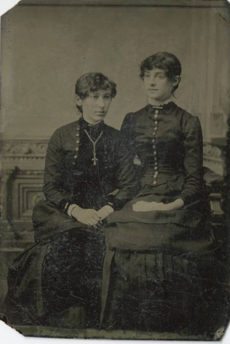 portrait in tintype of alive and ida circa1875